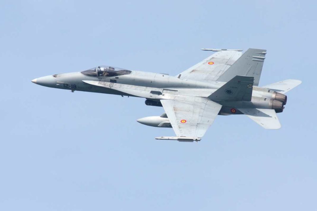 EF-18